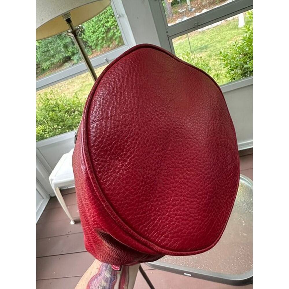 Dooney & Bourke Red Pebbled Leather Thea Feed Bag EUC - Picture 3 of 4